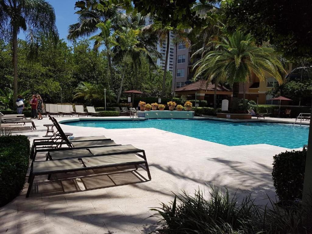 Uhost Ai - 3B Gem W Golf & Intracoastal Views Miami Bagian luar foto