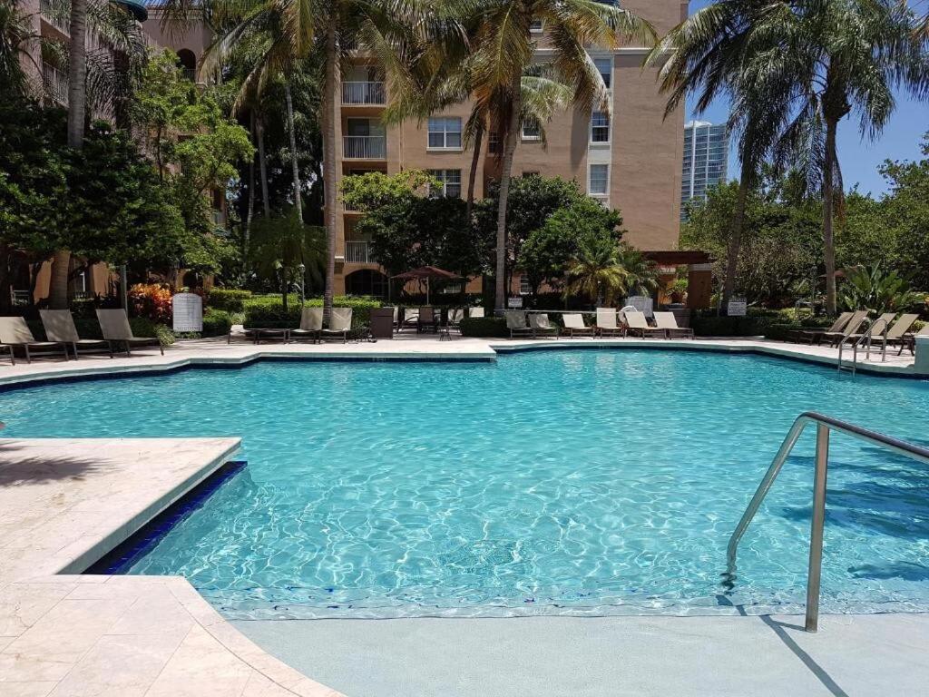 Uhost Ai - 3B Gem W Golf & Intracoastal Views Miami Bagian luar foto