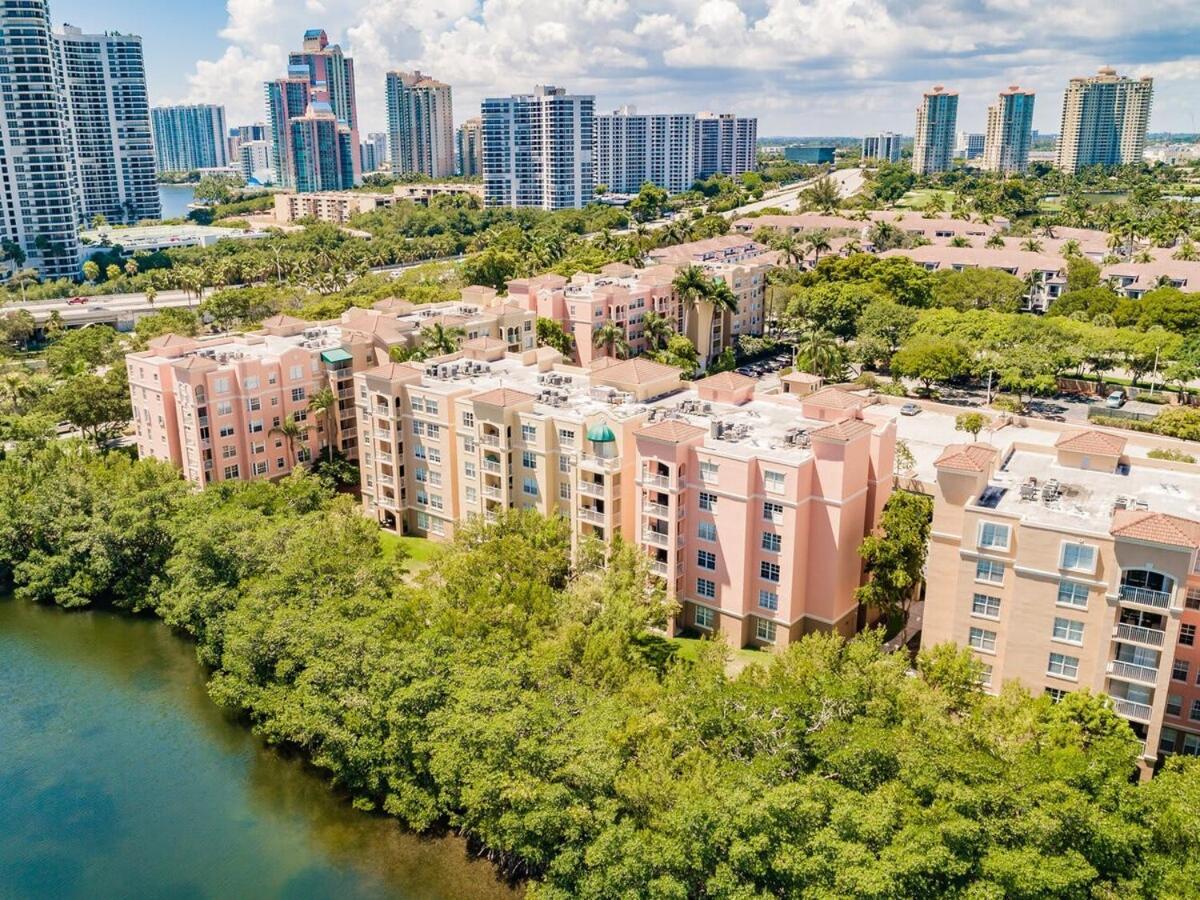 Uhost Ai - 3B Gem W Golf & Intracoastal Views Miami Bagian luar foto